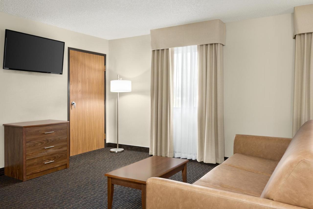 Baymont By Wyndham Whitefish Hotel Exterior photo