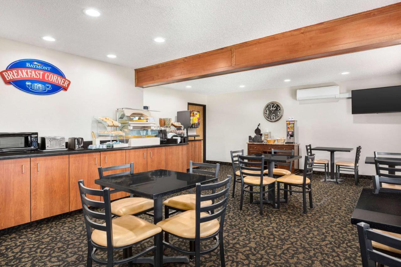 Baymont By Wyndham Whitefish Hotel Exterior photo
