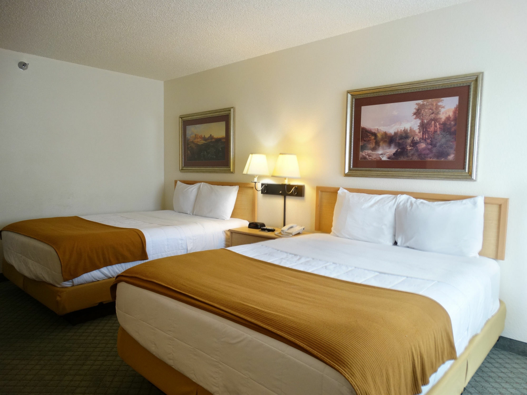 Baymont By Wyndham Whitefish Hotel Exterior photo